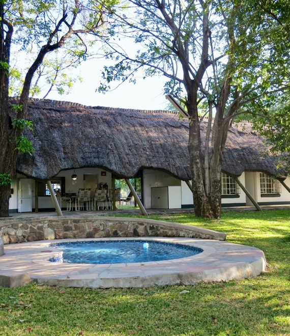 Zambezi Drift - Kingfisher Lodge Swimming pool 2