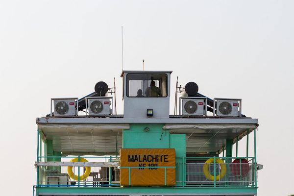 malachite-houseboat-gallery5